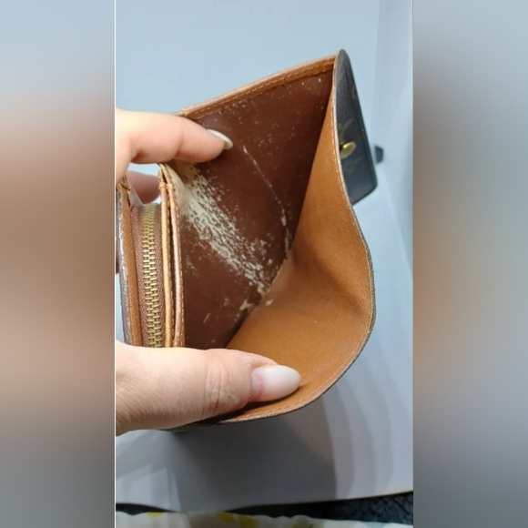 Louis Vuitton wallet - Picture 14 of 14